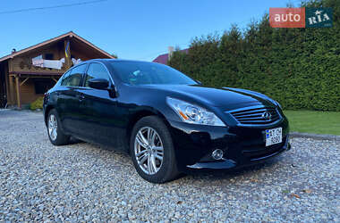 Infiniti G25  2012
