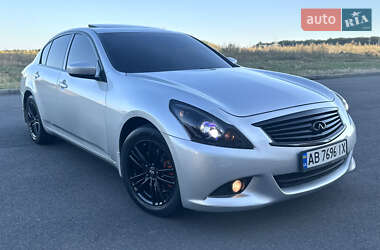 Infiniti G25  2012