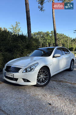 Infiniti G25  2011