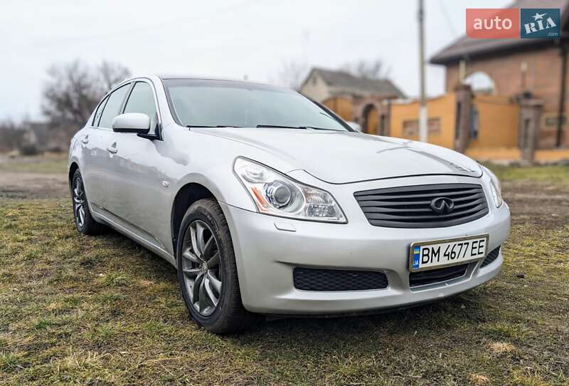 Седан Infiniti G35