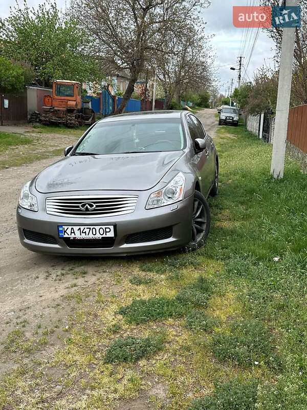 Легкові Infiniti G35