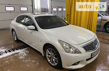 Infiniti G37 g37x 2010