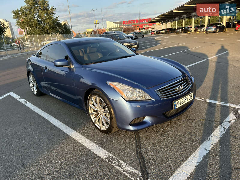 Купе Infiniti G37