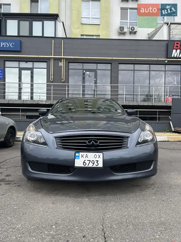 Infiniti G37 2010
