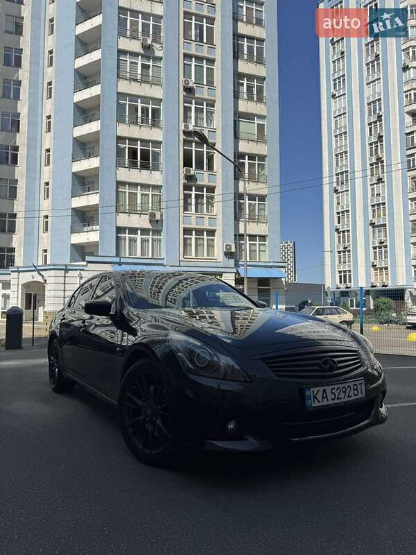 Infiniti G37
