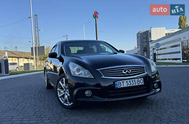 Infiniti G37  2011