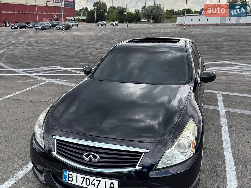 Infiniti G37 2013