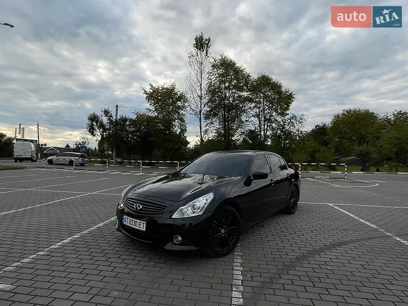 Infiniti G37 2013