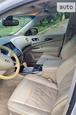 Infiniti JX35  2012