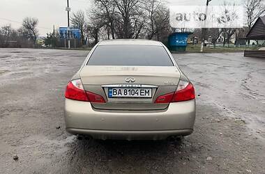 Infiniti M35  2008