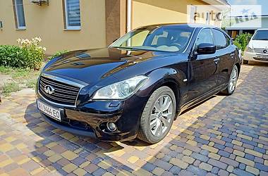 Infiniti M37 NE FARBOVANA 2011