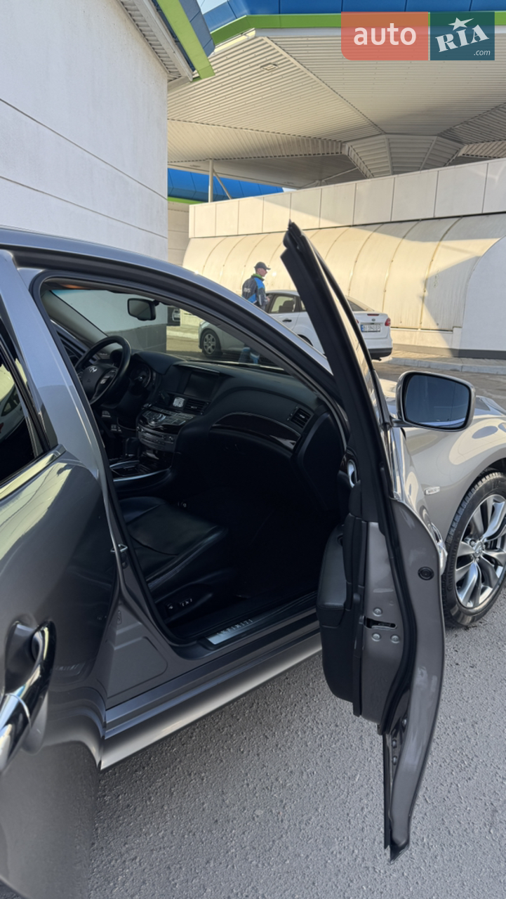 2012 Infiniti M - мініатюра 4