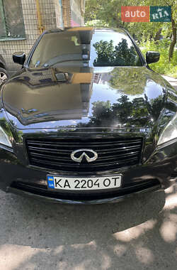 Infiniti M37  2013