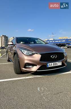 Infiniti Q30 2017