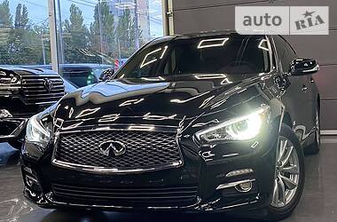 Infiniti Q50  2017