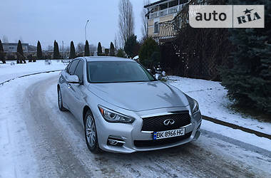 Infiniti Q50  2016