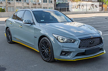 Infiniti Q50   2016