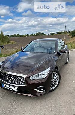 Infiniti Q50  2019