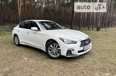 Infiniti Q50  2017