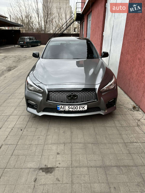 Infiniti Q50