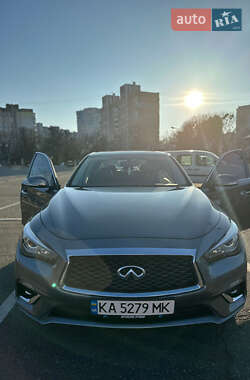 Infiniti Q50  2019
