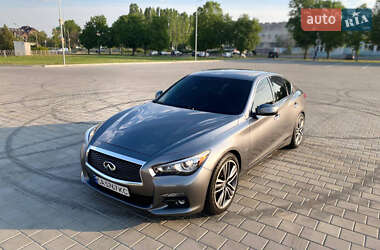 Infiniti Q50  2015