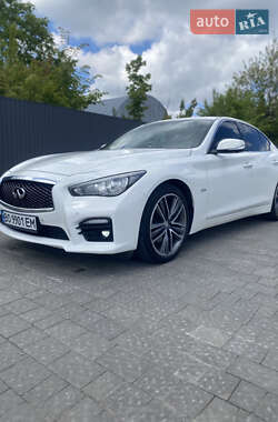 Infiniti Q50  2013