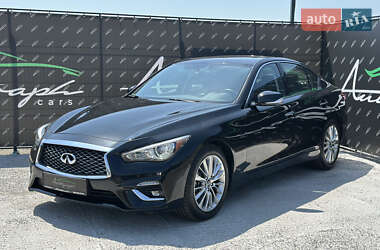 Infiniti Q50  2021