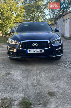 Infiniti Q50  2021