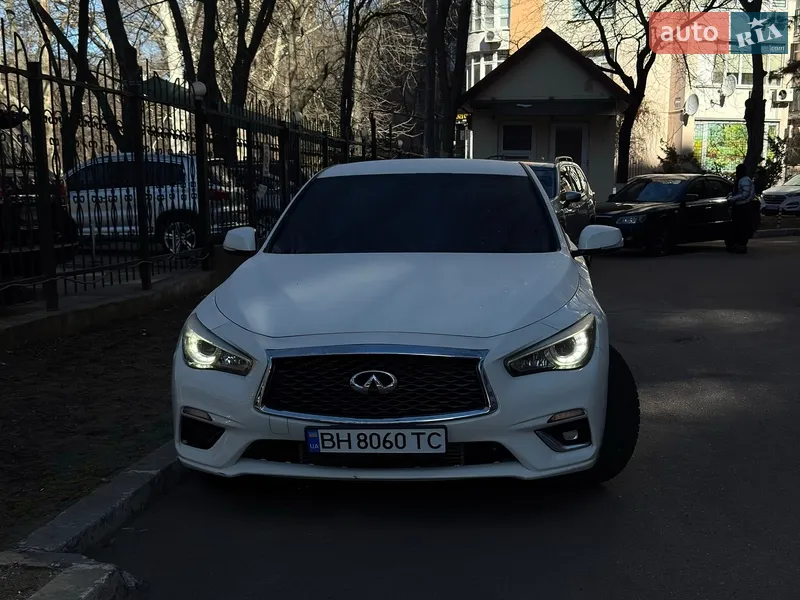 Infiniti Q50