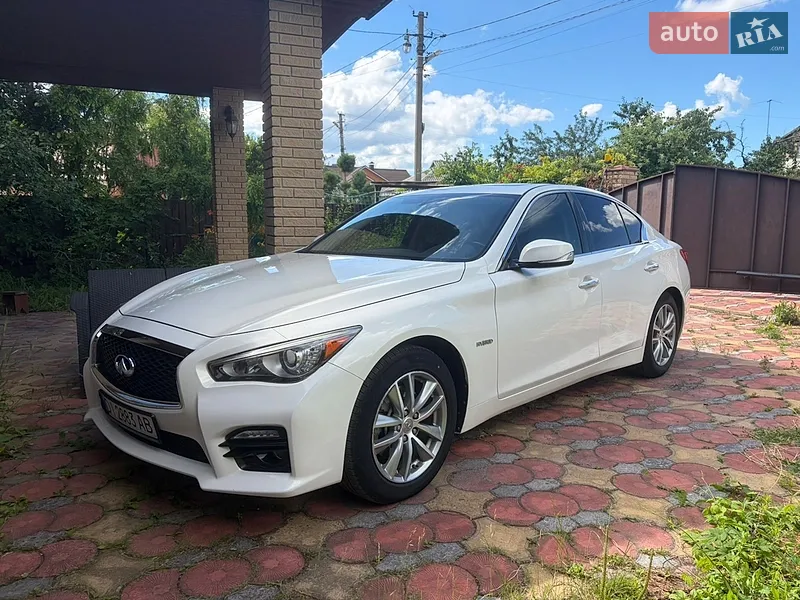 Infiniti Q50