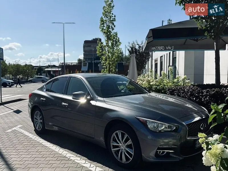 Infiniti Q50