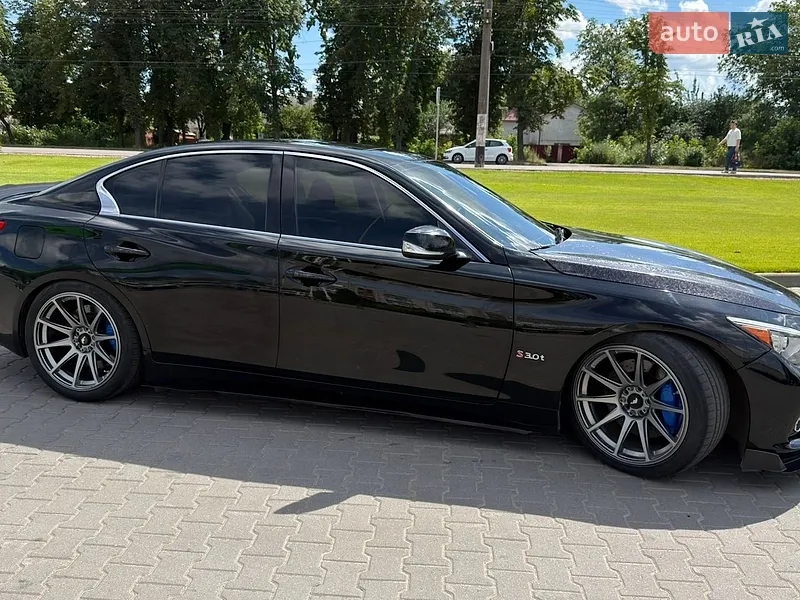 Infiniti Q50