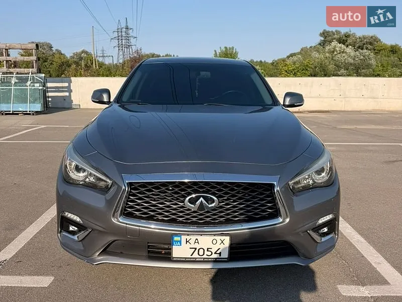 Infiniti Q50 2015