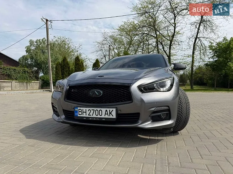 Infiniti Q50 2015