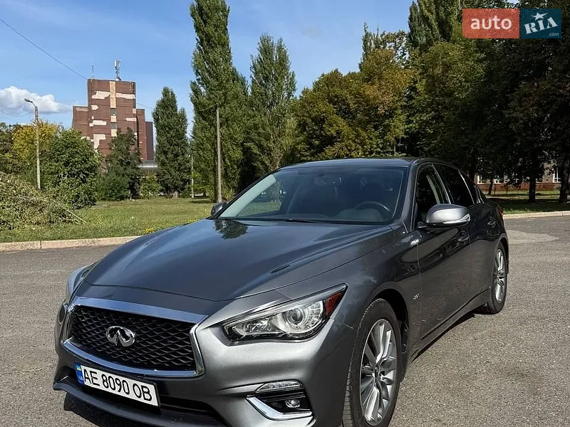 Infiniti Q50