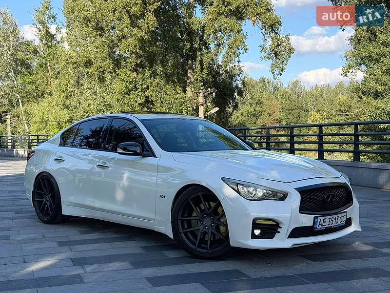 Infiniti Q50