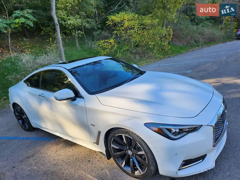 Infiniti Q60 2017
