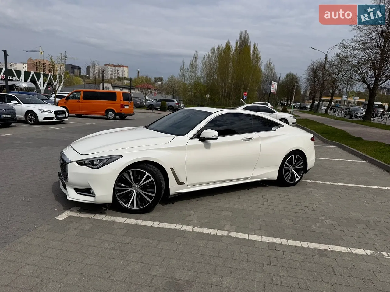 2016 Infiniti Q60 - мініатюра 3