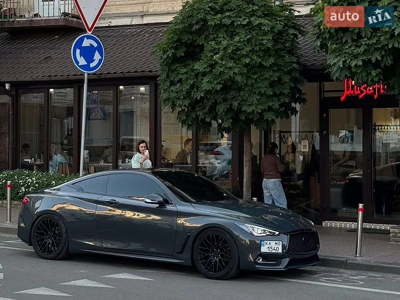 Infiniti Q60 2017