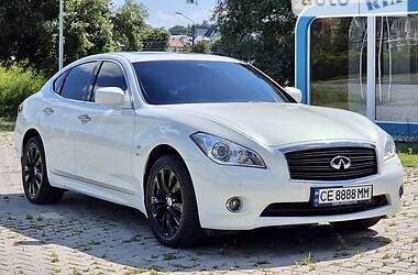 Infiniti Q70  2013