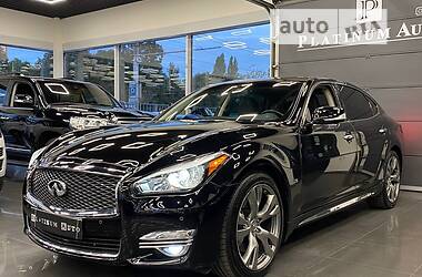 Infiniti Q70 L 2016