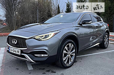 Infiniti QX30 4wd 2016