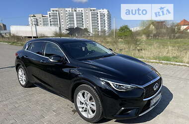 Infiniti QX30  2017