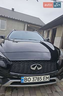 Infiniti QX30  2016