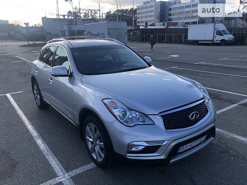 Внедорожник / Кроссовер Infiniti QX50