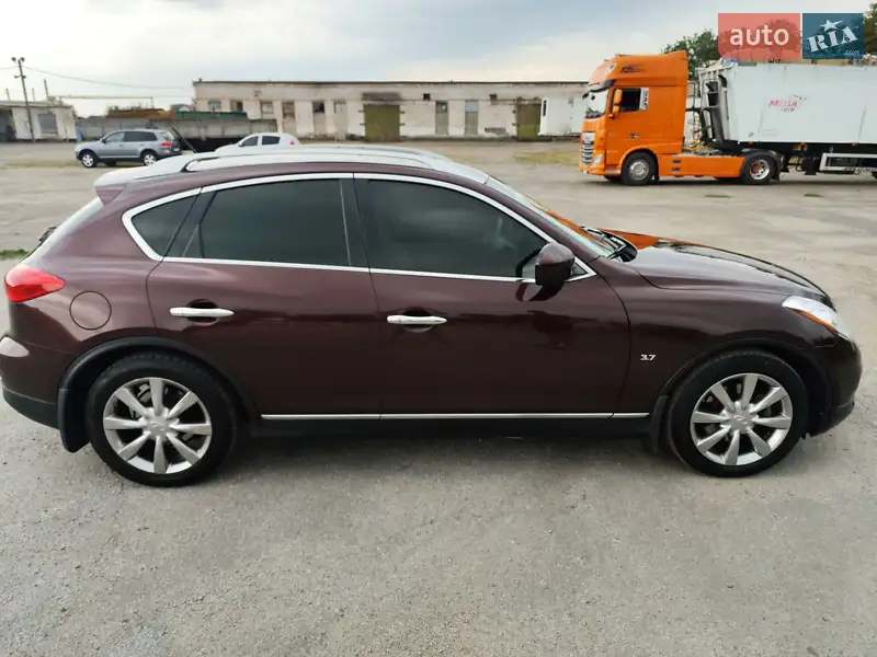 Infiniti QX50
