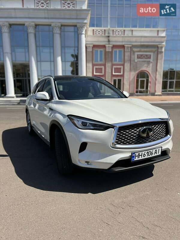 Внедорожник / Кроссовер Infiniti QX50