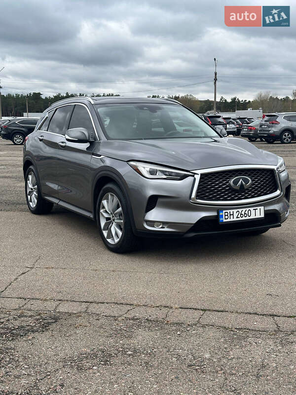 Внедорожник / Кроссовер Infiniti QX50