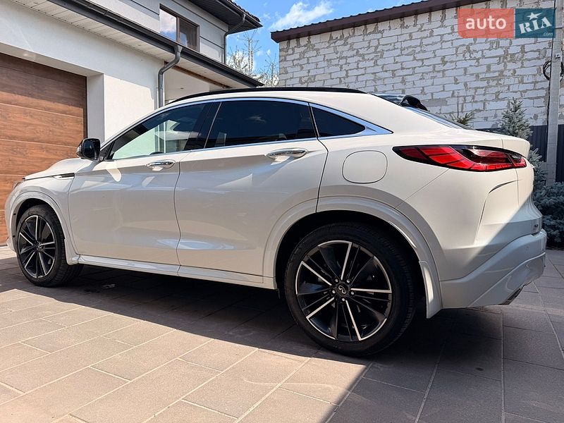 Infiniti QX55